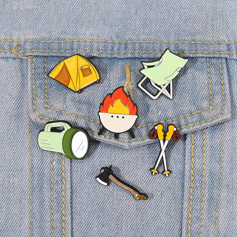 Trekking Poles - Go Camping – épingles en émail